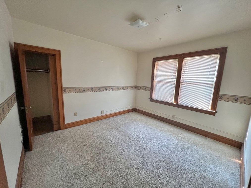 237 Fairmont Ave, New Castle PA  16105-1909 exterior