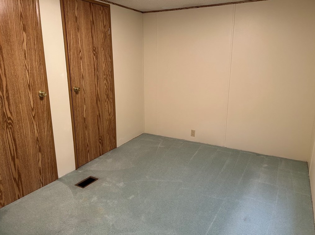 556 Liberty St, Perryopolis PA  15473-5400 exterior