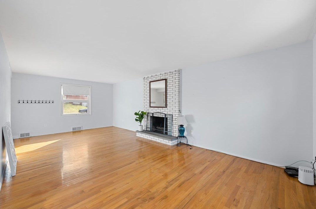 1149 Colgate Dr, Monroeville PA  15146-3503 exterior