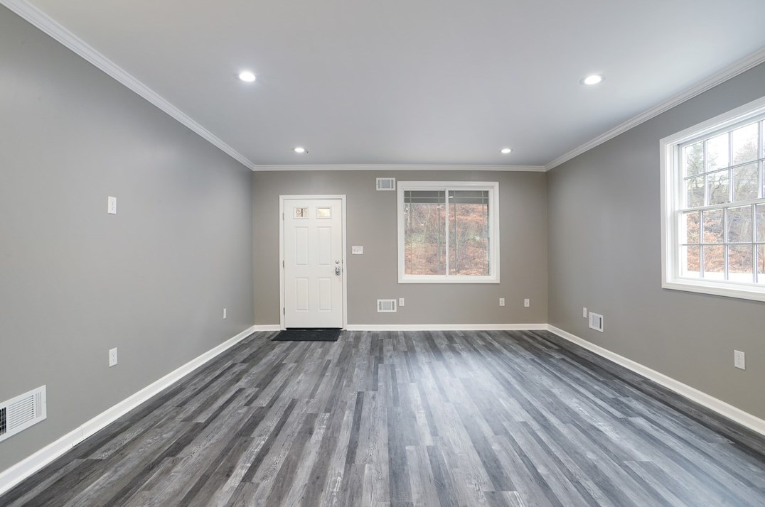402 1st Ave, Collier Township PA  15106-2575 exterior