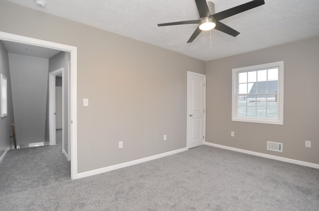 402 1st Ave, Collier Township PA  15106-2575 exterior
