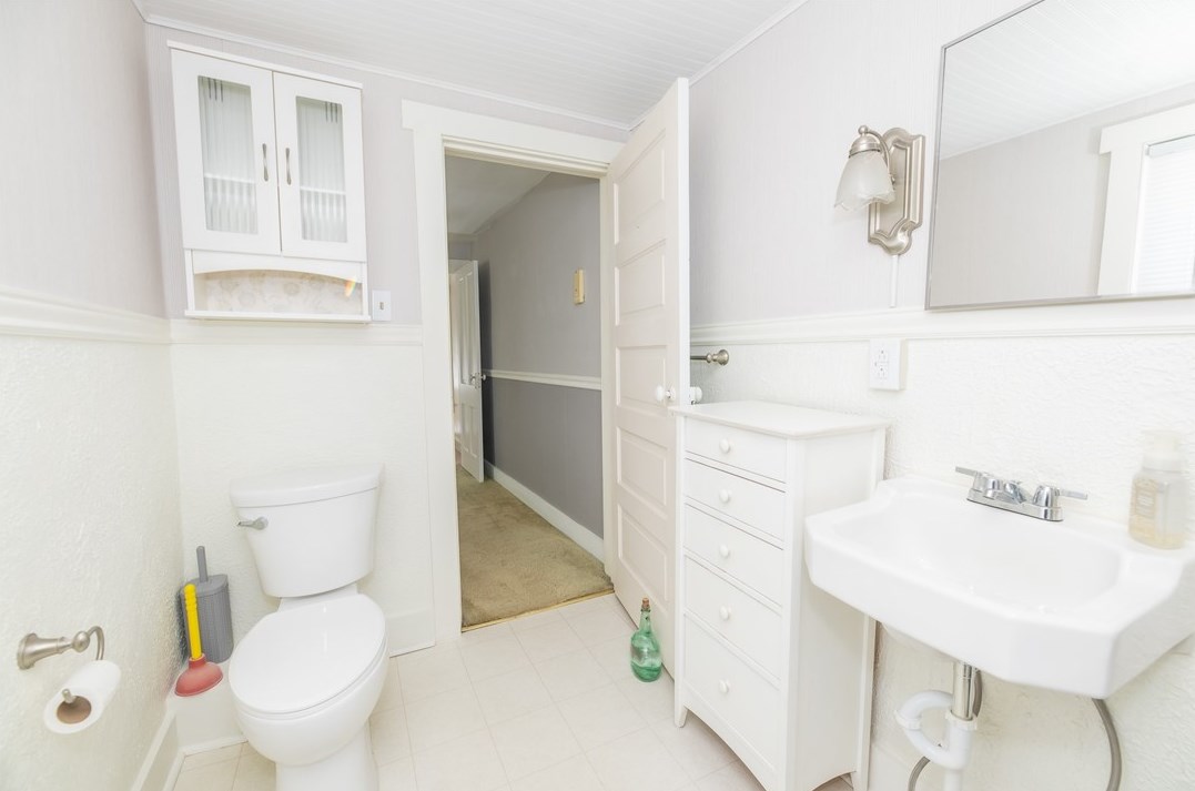 107 2nd St, Indiana PA  15701-2004 exterior