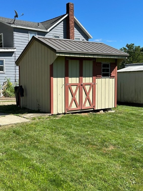 107 2nd St, Indiana PA  15701-2004 exterior