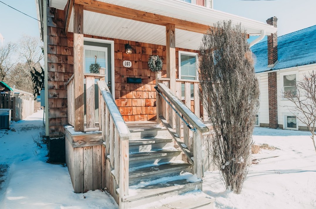 107 2nd St, Indiana PA  15701-2004 exterior