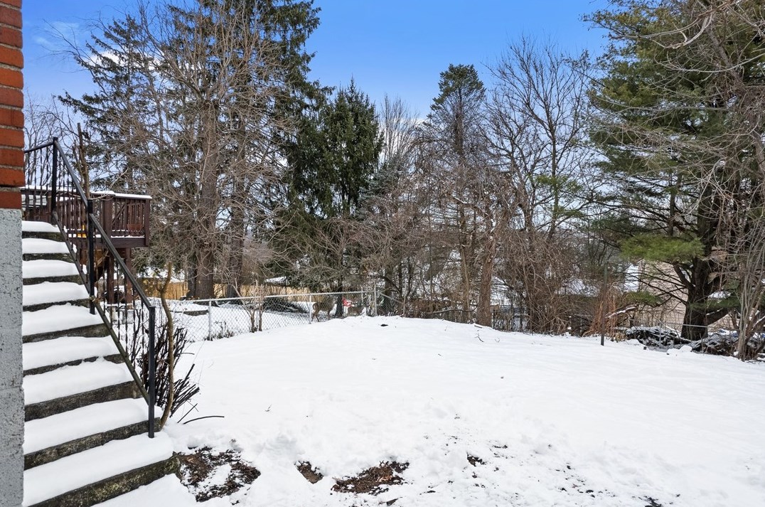 1069 Grandview Ave, Bridgeville PA  15017-2250 exterior