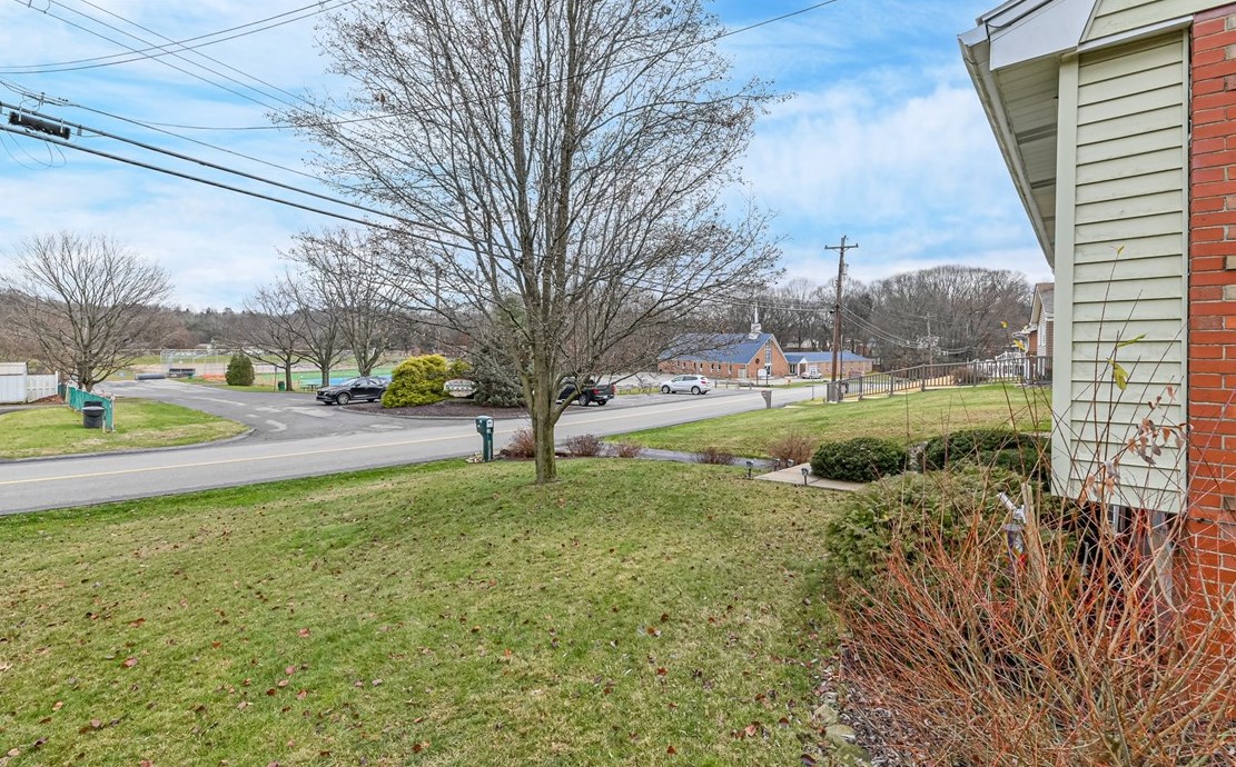 804 Dressel Rd, Allison Park PA  15101-4264 exterior