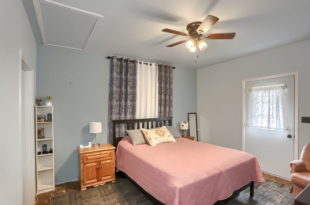 330 Duffy Rd, Butler PA  16001-6632 exterior