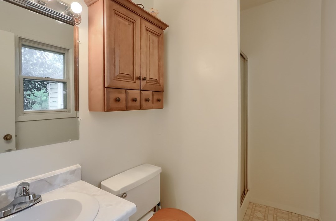 330 Duffy Rd, Butler PA  16001-6632 exterior