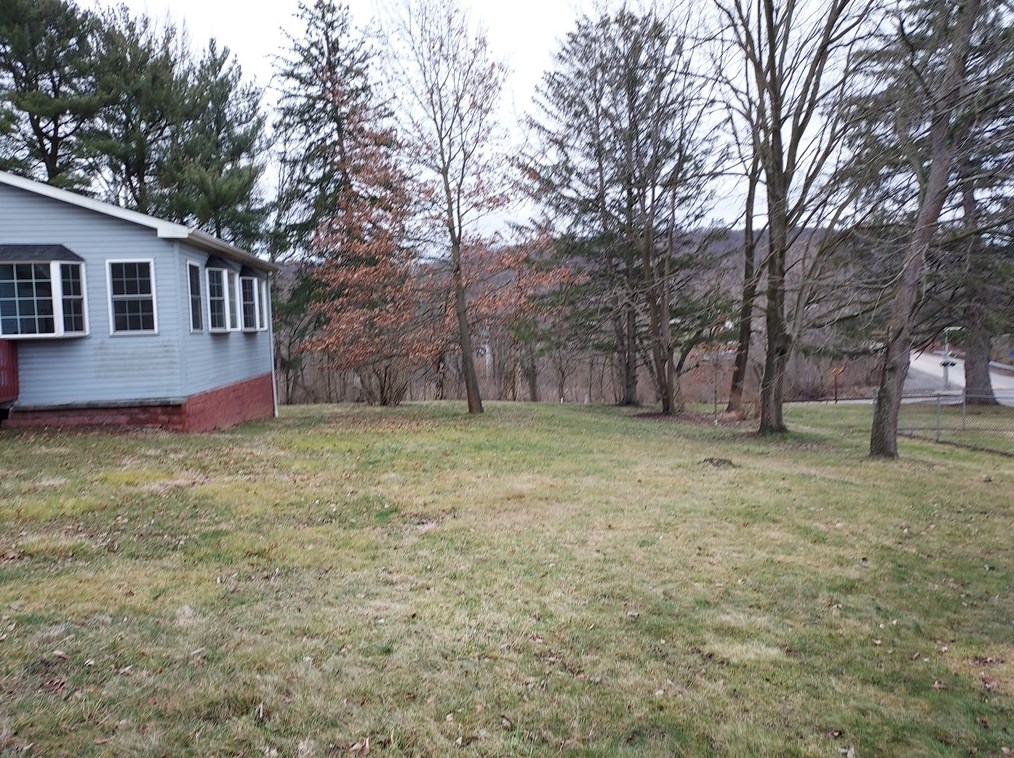 405 Painter St, Youngwood PA  15697-1041 exterior