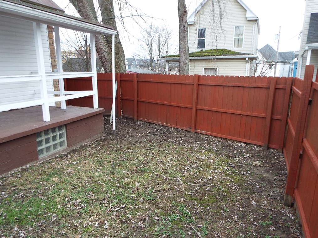 1160 Allison Ave, Washington, PA 15301