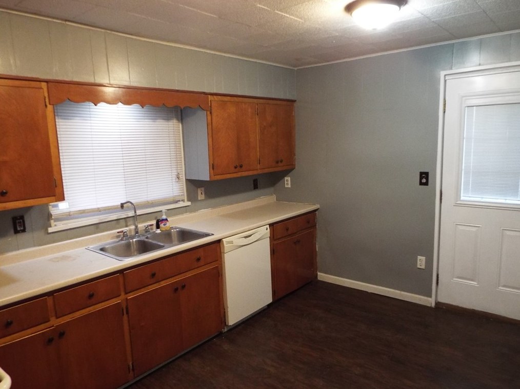 1160 Allison Ave, Washington, PA 15301
