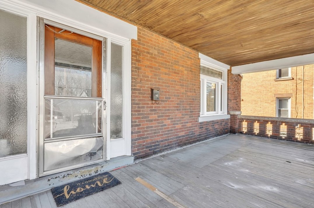 1117 Roemer Blvd, Hermitage PA  16121-1869 exterior