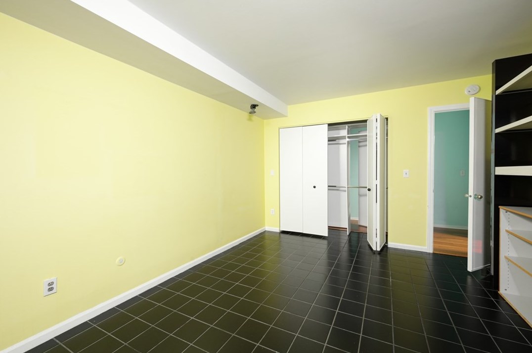 220 Dithridge St, Pittsburgh PA  15213-1456 exterior