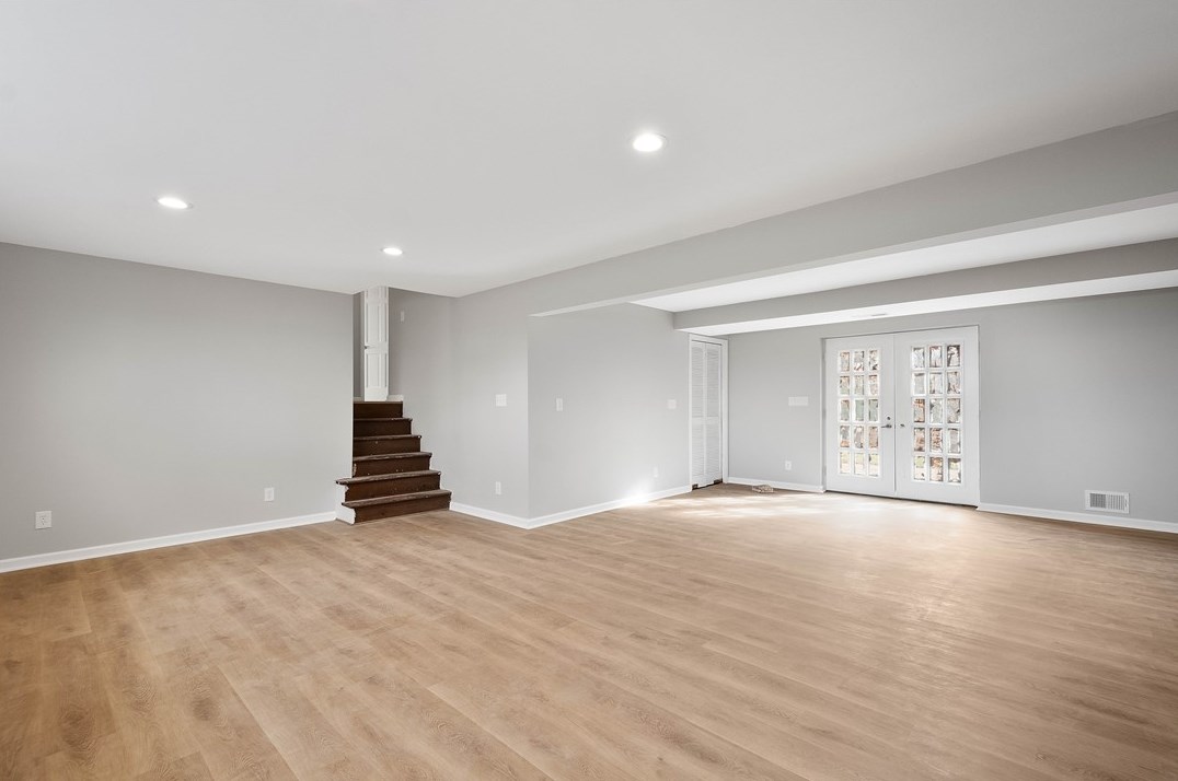3086 Investors Rd, Washington PA  15301-9230 exterior