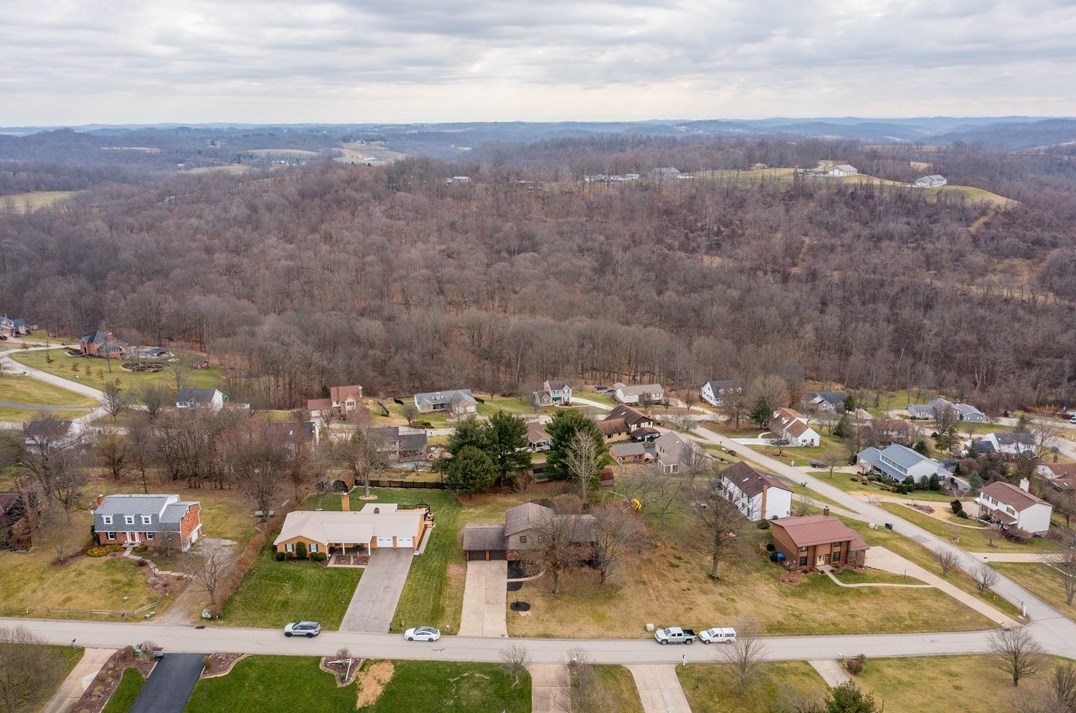 3086 Investors Rd, Washington PA  15301-9230 exterior