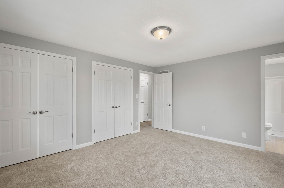 3086 Investors Rd, Washington PA  15301-9230 exterior