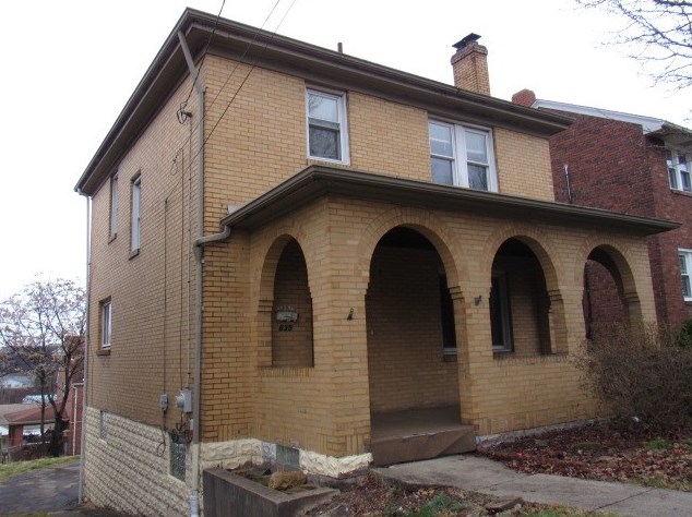635 Locust St, Turtle Creek, PA 15145