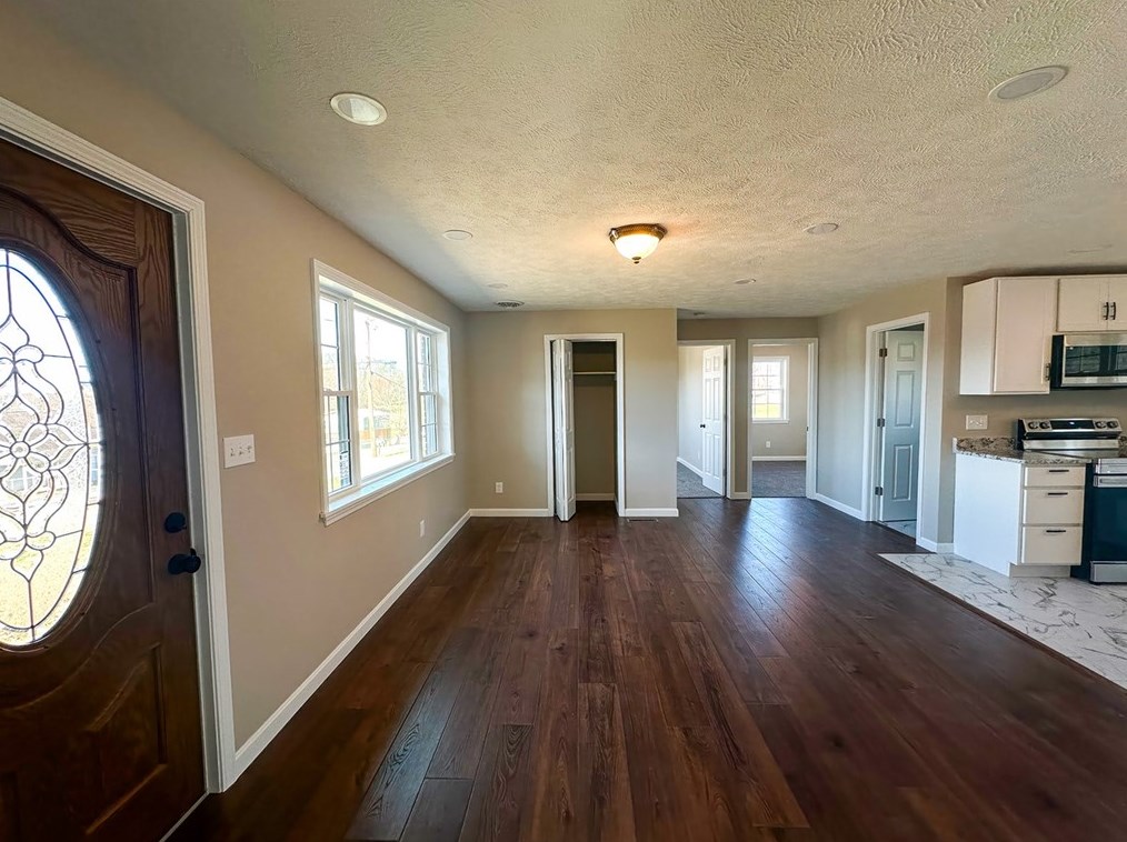 106 Harvey St, Hopwood, PA 15445