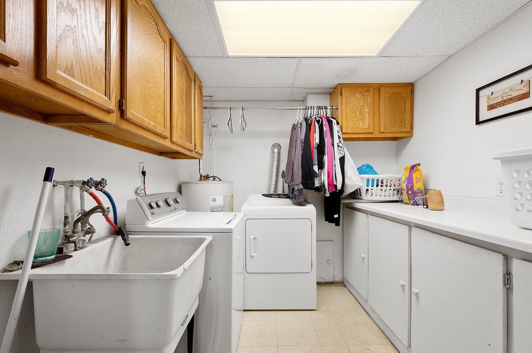 39 Homestead Dr, Rea PA  15312-2366 exterior