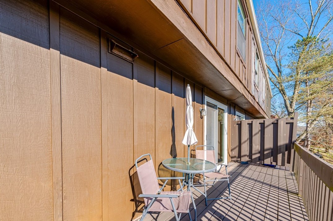 310 Cricketwood Ct, Canonsburg PA  15317-2302 exterior