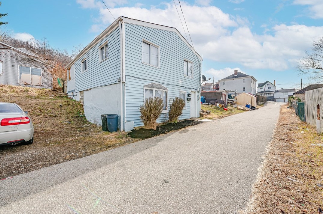428 Euclid Ave, Glassport PA  15045-1335 exterior