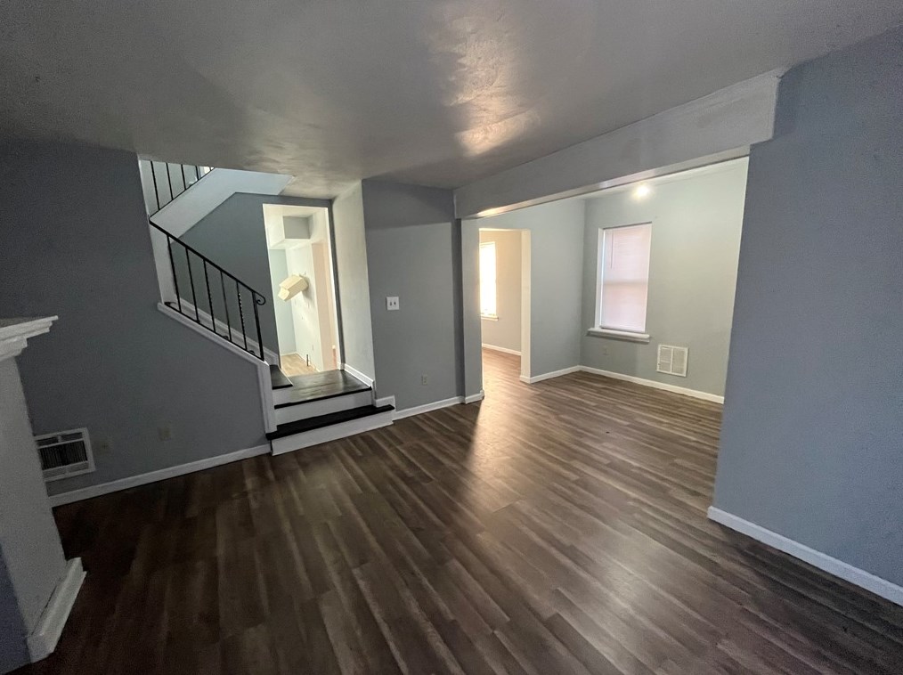 108 Center St, East Pgh, PA 15112