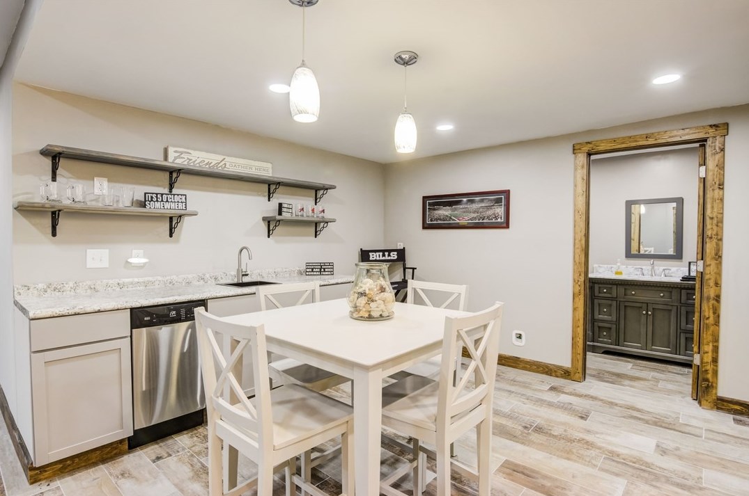 323 Blackhawk Rd, Beaver Falls PA  15010-1405 exterior