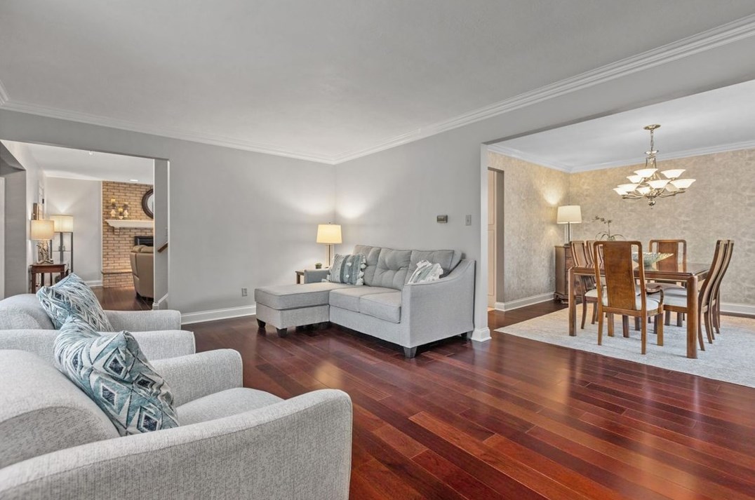 118 Woodside Dr, Canonsburg PA  15317-3244 exterior