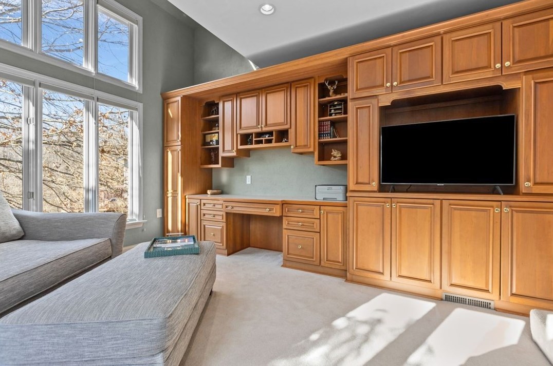 118 Woodside Dr, Canonsburg PA  15317-3244 exterior