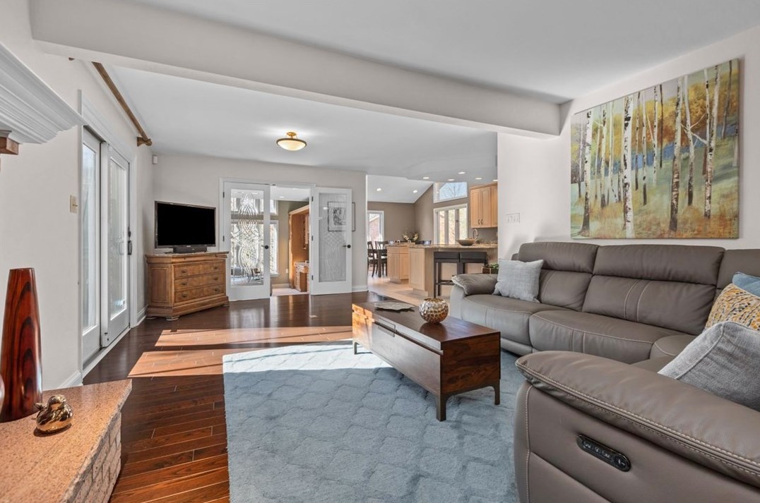 118 Woodside Dr, Canonsburg PA  15317-3244 exterior