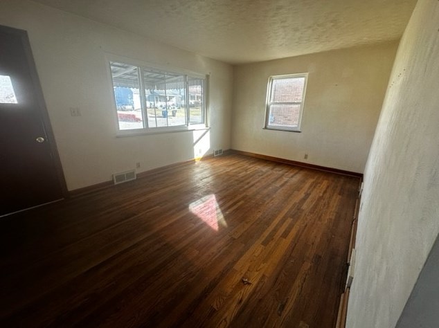 817 Sunset Blvd, Ellwood City PA  16117-1457 exterior