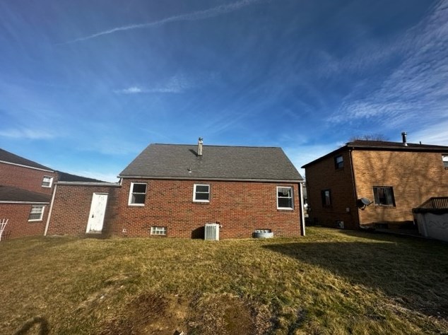 817 Sunset Blvd, Ellwood City PA  16117-1457 exterior