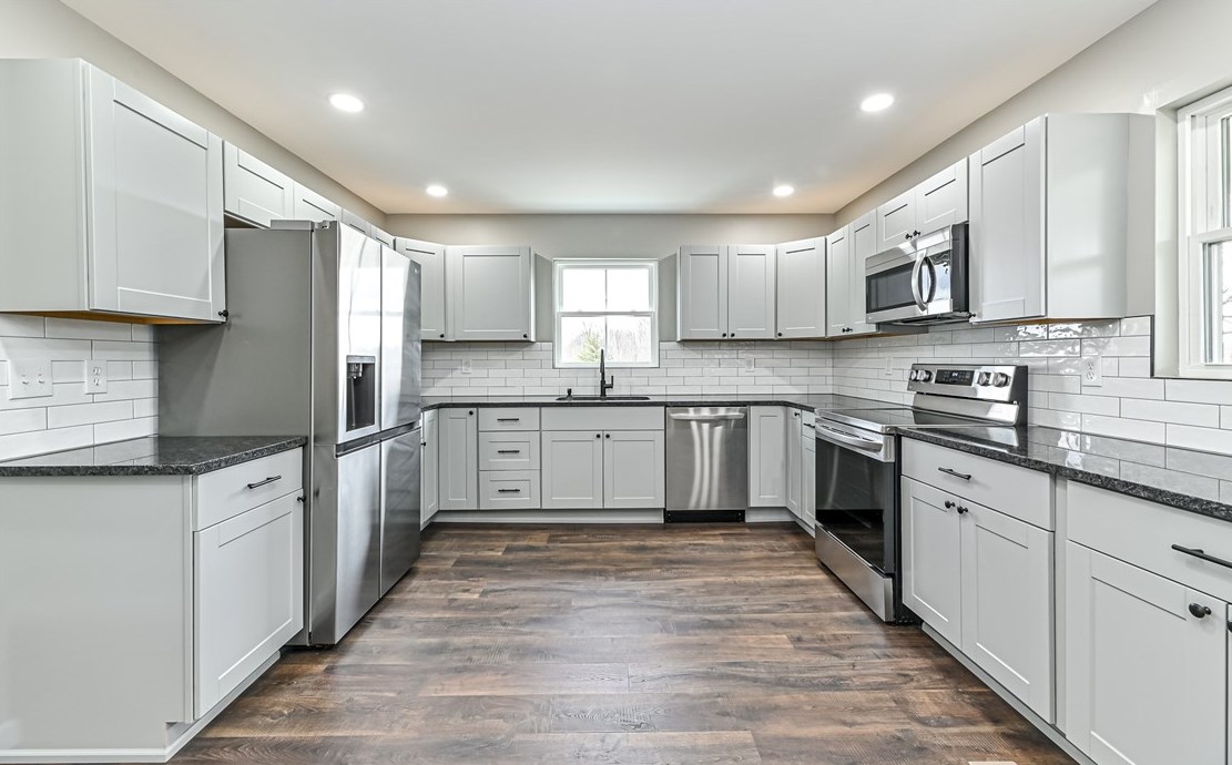 2002 Harlansburg Rd, New Castle PA  16101-2919 exterior