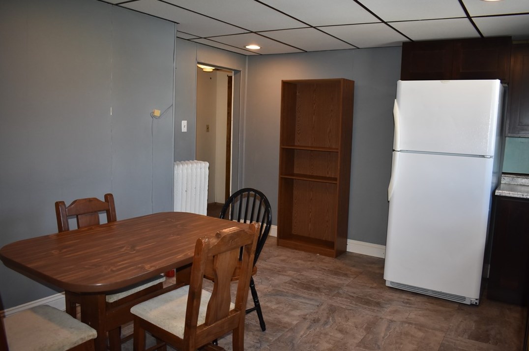 547 Water St, Indiana PA  15701-1813 exterior