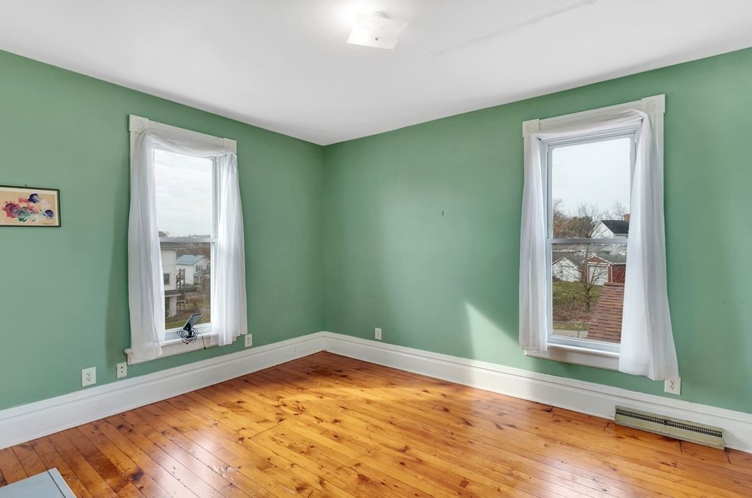 307 Liberty St, Perryopolis PA  15473-5306 exterior