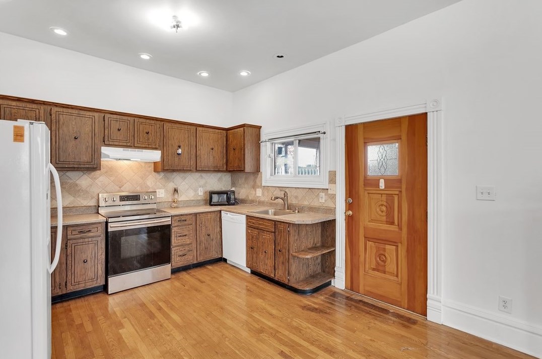 307 Liberty St, Perryopolis PA  15473-5306 exterior