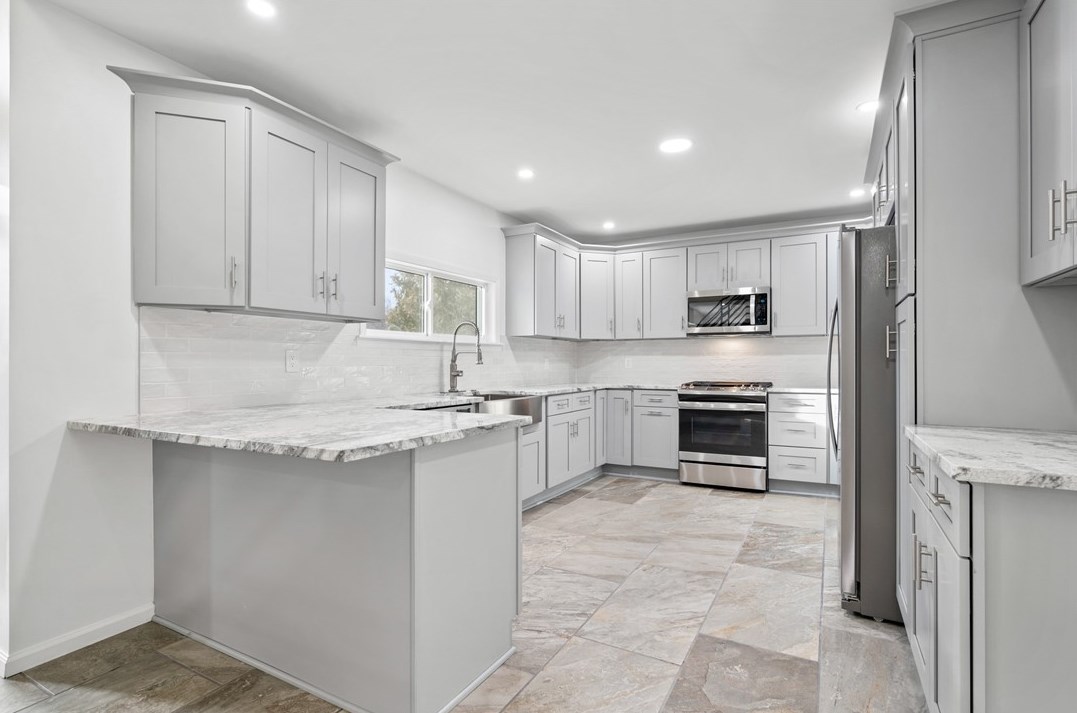 762 Margaretta St, Turtle Creek, PA 15145