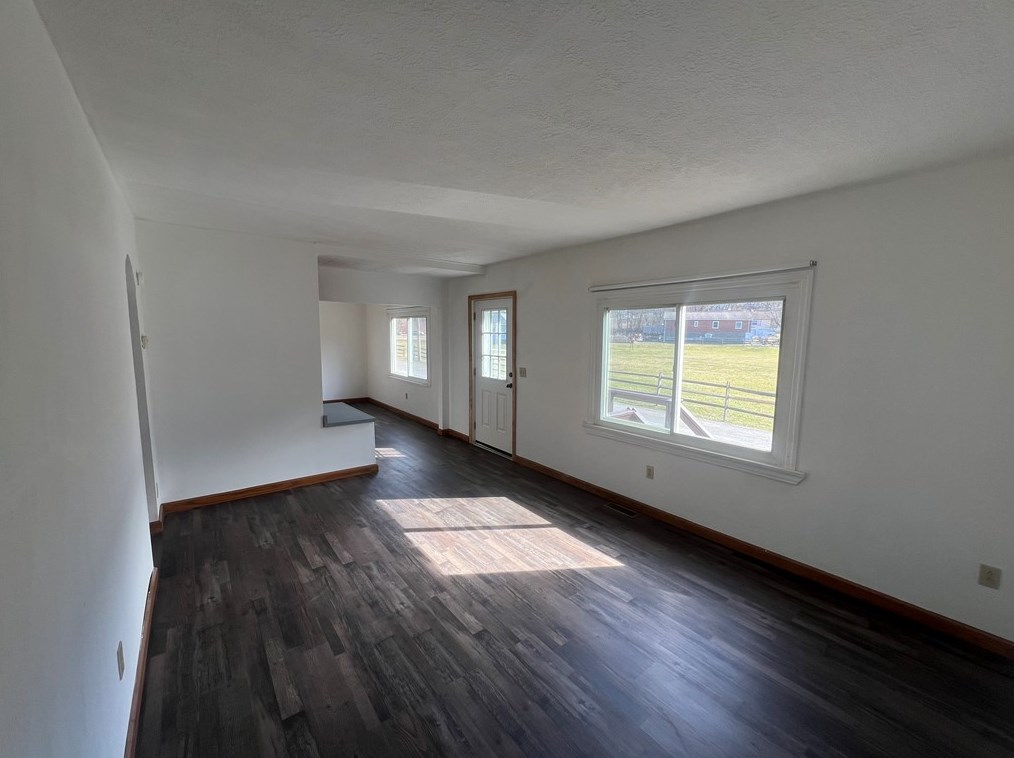 960 Michelle Rd, New Kensington PA  15068-2027 exterior