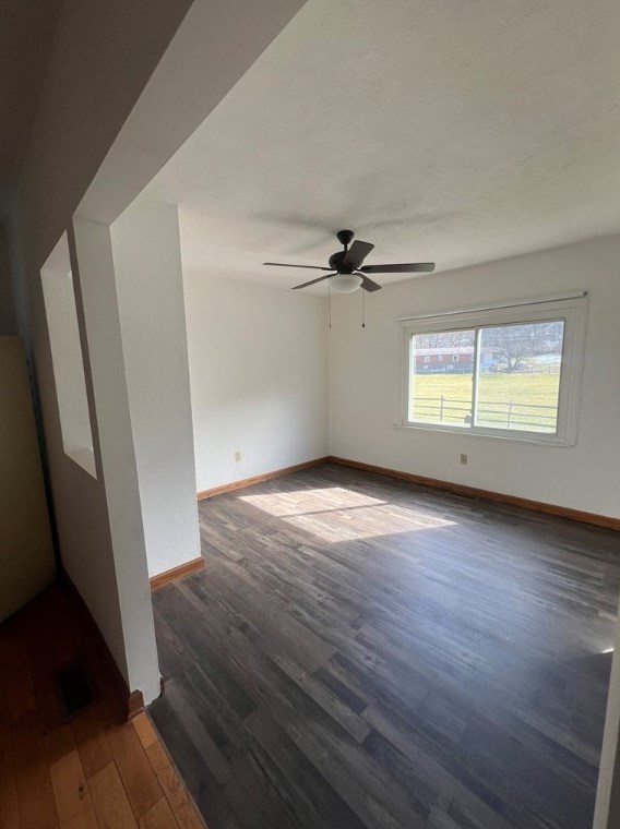 960 Michelle Rd, New Kensington PA  15068-2027 exterior