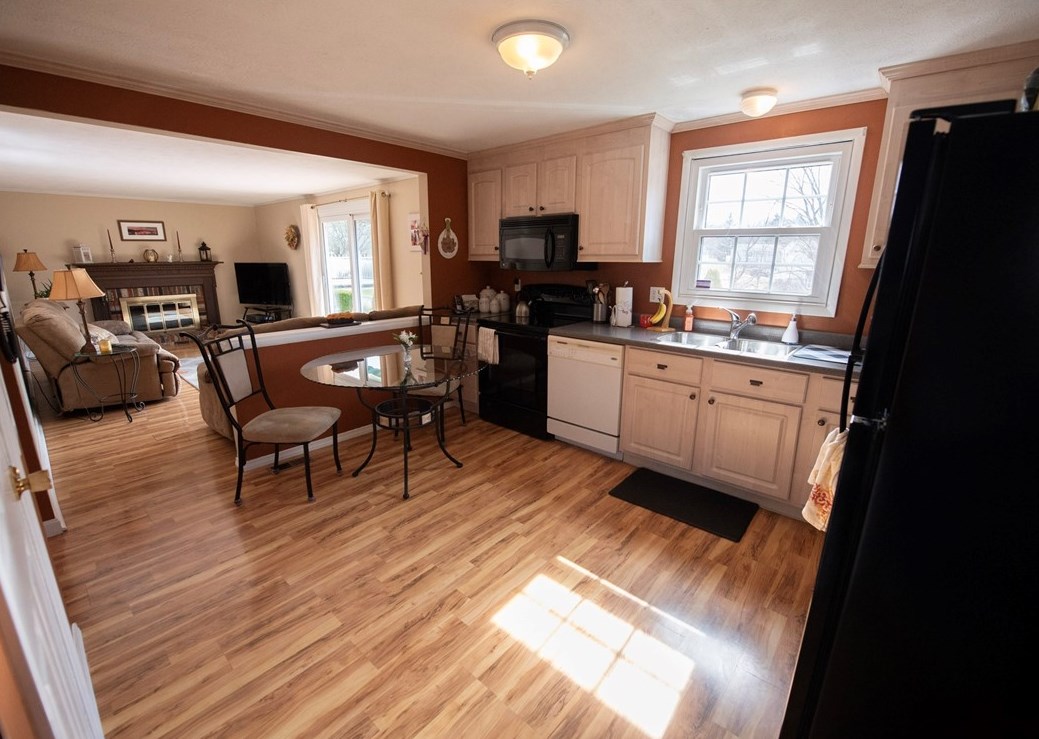 360 Constellation Dr, Freedom PA 15042-2713 exterior