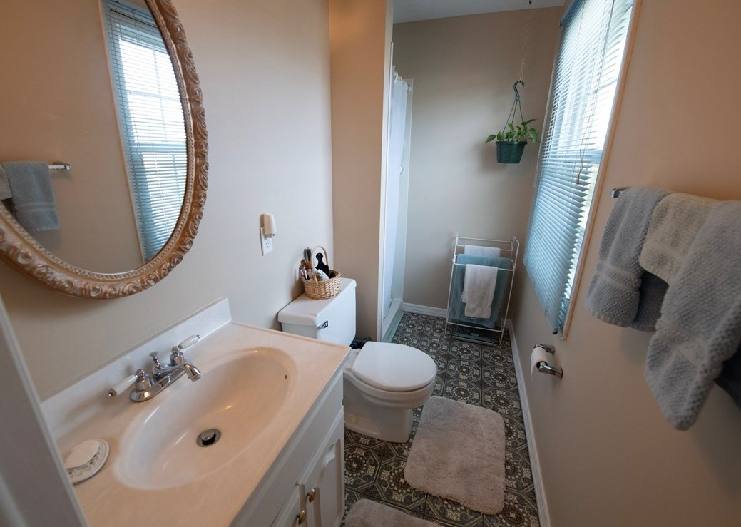 360 Constellation Dr, Freedom PA 15042-2713 exterior