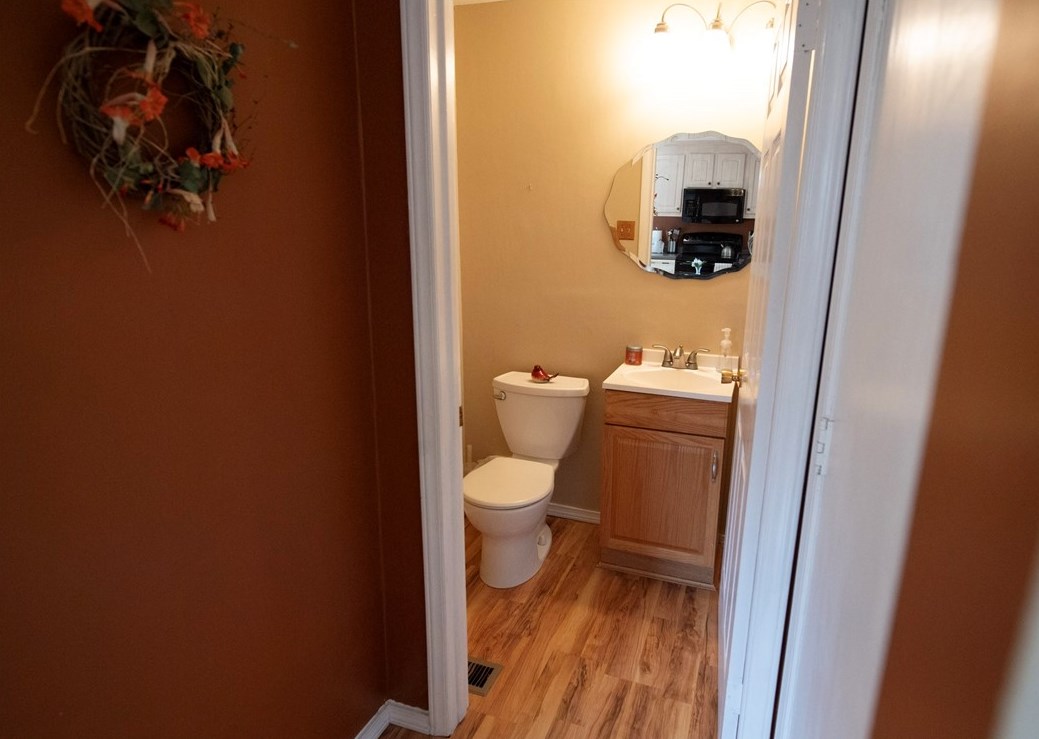 360 Constellation Dr, Freedom PA 15042-2713 exterior