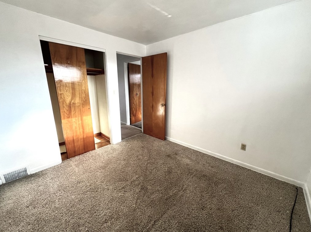 107 Vincent Dr, Verona PA  15147-3213 exterior