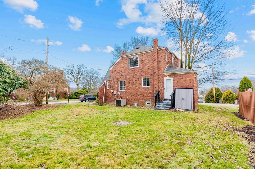 1603 Raithel St, Verona PA  15147-2533 exterior