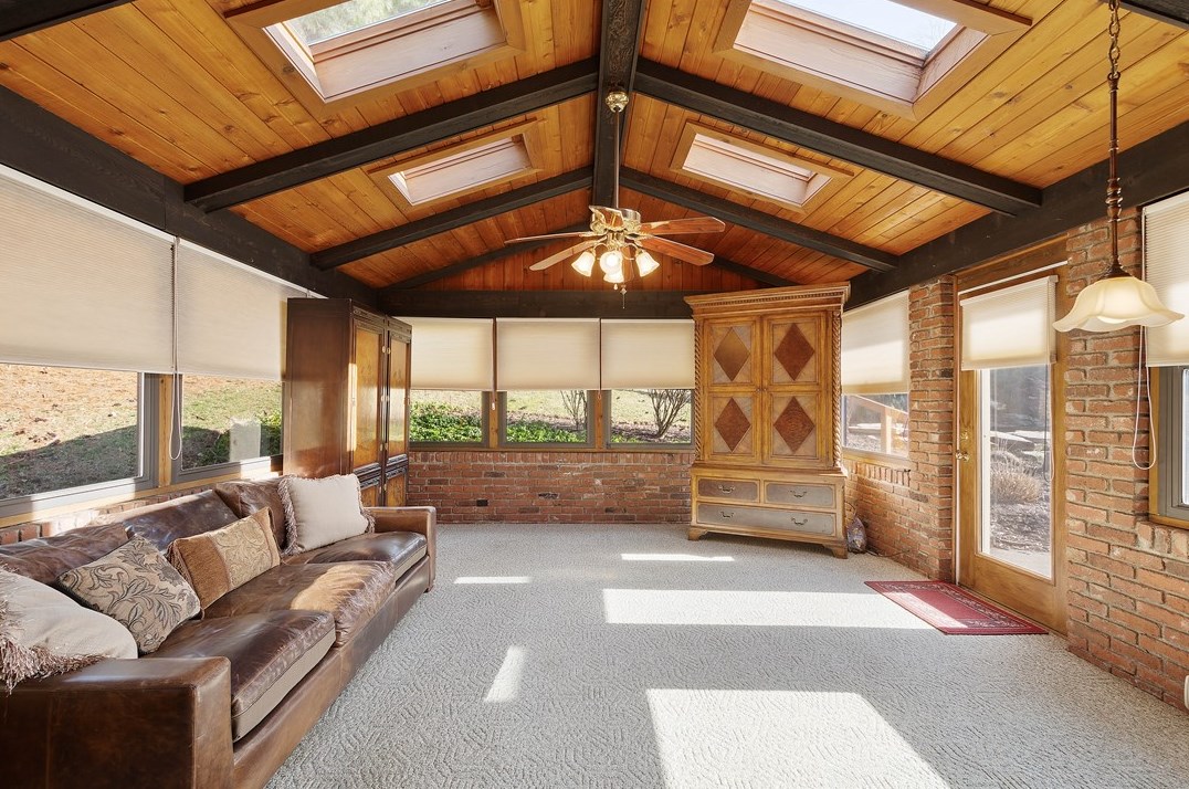 106 Mcgregor Dr, Canonsburg PA  15317-2237 exterior