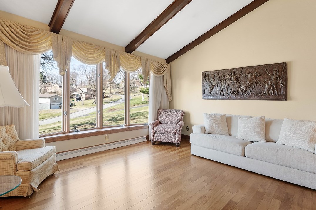 106 Mcgregor Dr, Canonsburg PA  15317-2237 exterior