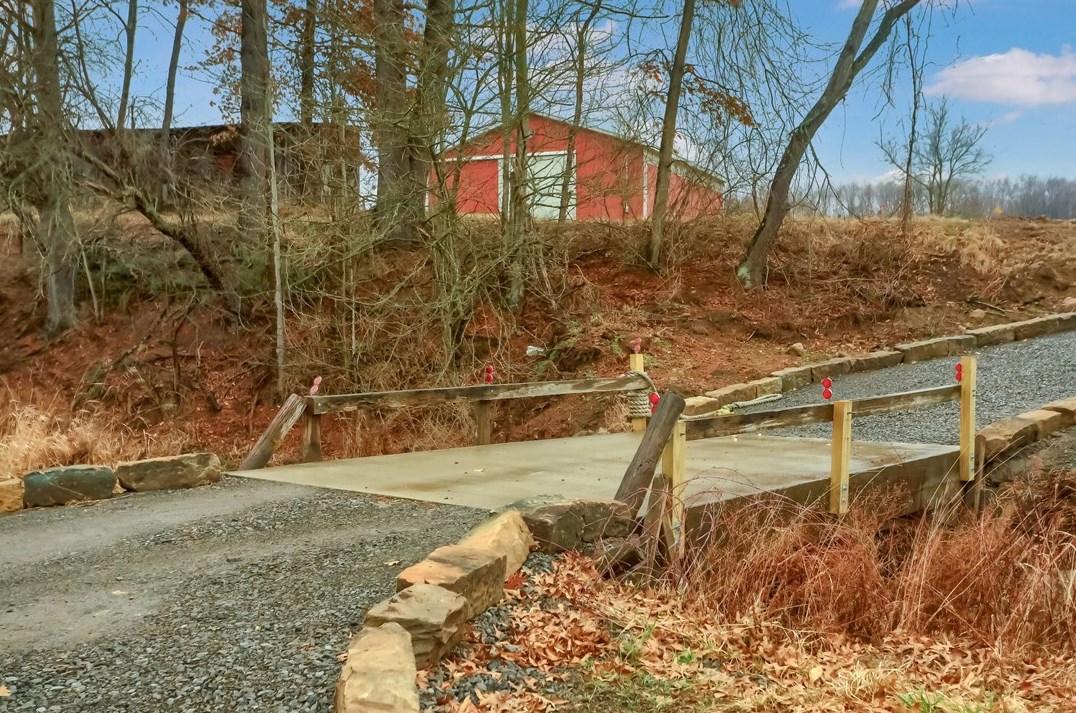 3778 Frew Mill Rd, New Castle PA  16101-8112 exterior