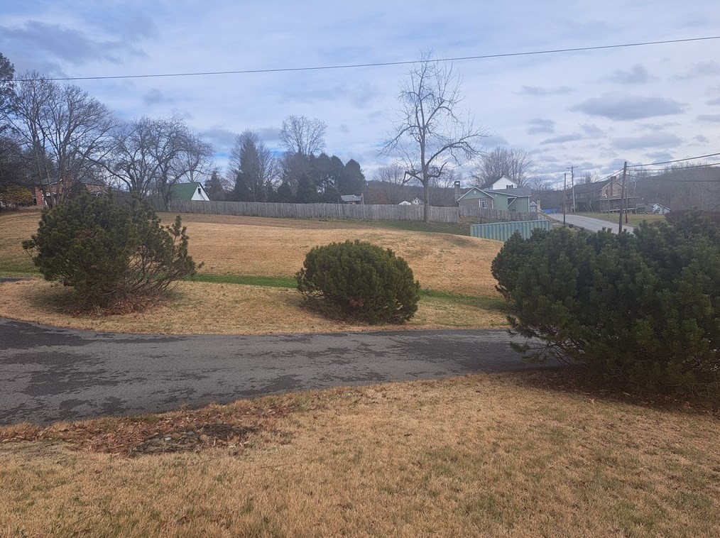 1367 Darlington Rd, Ligonier PA  15658-3525 exterior