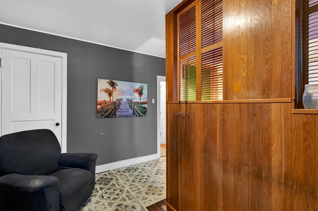 213 Elizabeth St, Pittsburgh PA  15207-1819 exterior