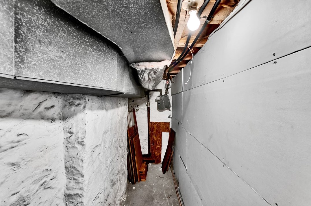 213 Elizabeth St, Pittsburgh PA  15207-1819 exterior